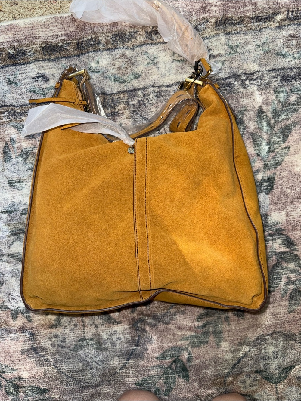 NWT Hobo Marley bag in Harvest Suede - Picture 10 of 16